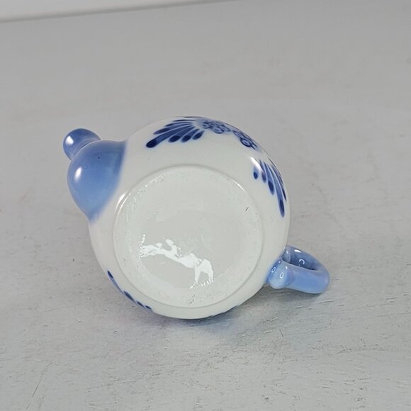 Vintage Miniature Blue White Ceramic Hinged Teapot Trinket Box - Picture 6 of 8